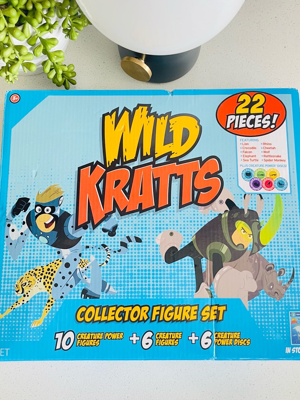 Wild Kratts 22 piece Collectors Figure Set - Picture 6 of 8